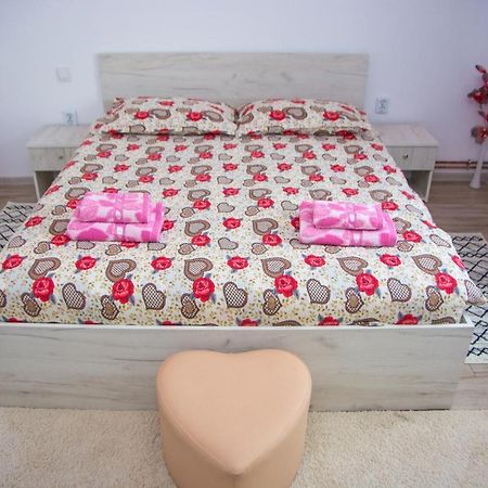 Casa Stefania 1 Apartment คาลิมาเนช ภายนอก รูปภาพ