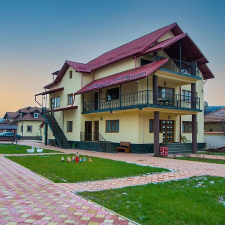 Casa Stefania 1 Apartment คาลิมาเนช ภายนอก รูปภาพ